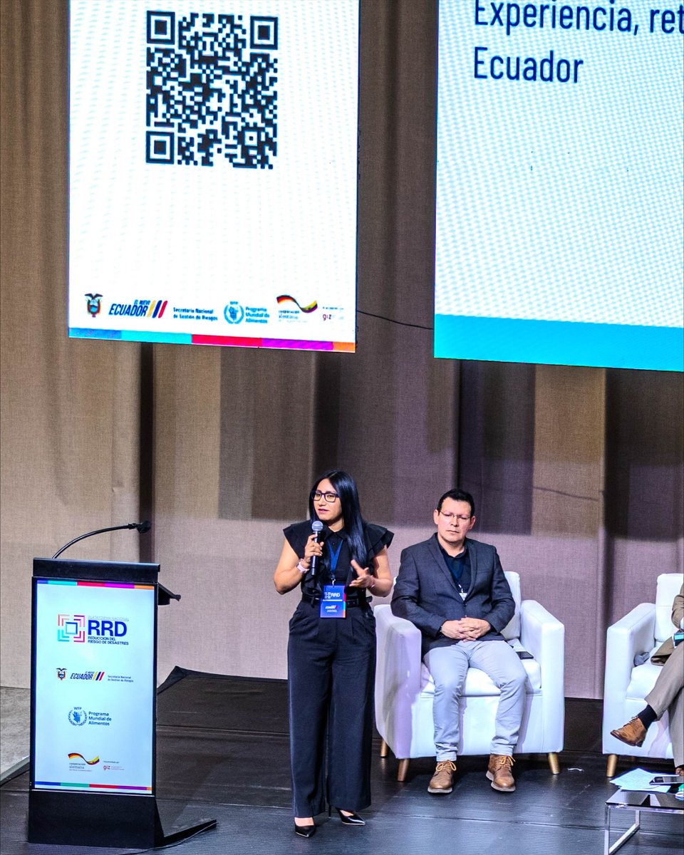 UNDRR_Americas's tweet photo. 🤝 Colombia y Ecuador compartieron experiencias para integrar la gestión del riesgo y la adaptación al cambio climático, fortaleciendo la cooperación sur-sur con #Arauclima. 🌍 Juntos avanzamos hacia territorios más resilientes. #RRD #Resiliencia #UNDRR #ComunidadAndina https://t.co/JvGEeMh0zn