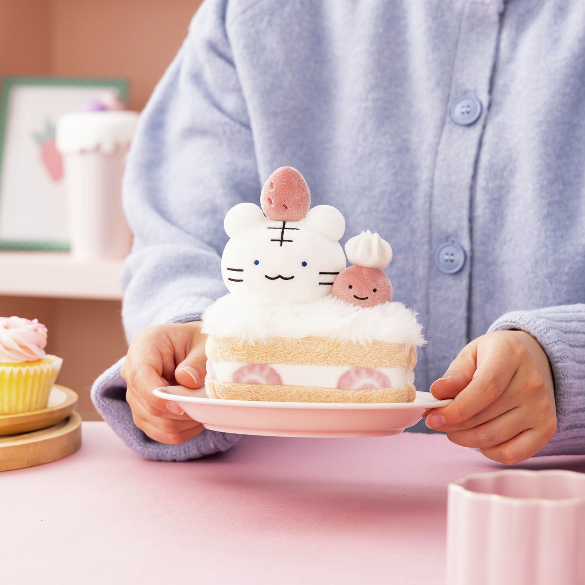 ラインナップ・価格】 ・マスコット（ホワイトタイガーとブラック