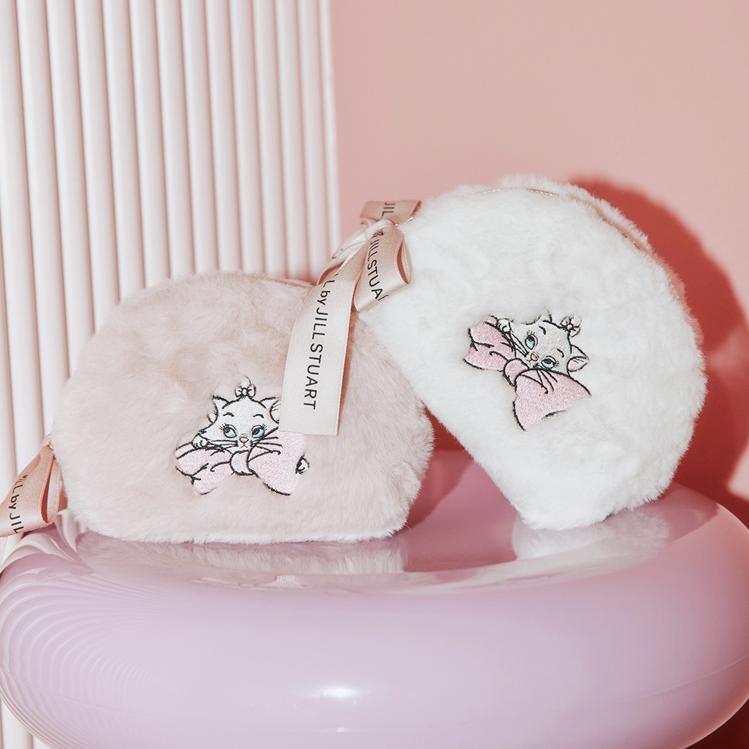 disney_shopping's tweet photo. 11/13(木)発売🔔
￣￣￣￣￣￣￣
JILL by JILL STUART 初
『#おしゃれキャット』マリーのコレクション🎀

フェミニンな世界観とおすまし顔のマリーが
大人可愛い、ひとめ惚れ間違いなしのアイテム💗

▼公式オンラインストア・店舗にて予約受付中
https://t.co/eiXHxXCEcG（外部サイト） https://t.co/2rj5DYyf88