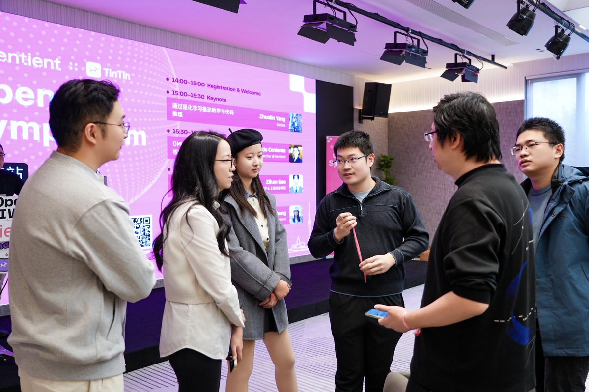 Sentient Chat (@sentient_chat) on Twitter photo OpenAGI 学术研讨会📍上海|交通大学站圆满结束
上海的学术研讨雰围非常浓厚,现场提问连连,而Sentient GRID 、OML 等开源堆栈正为开源 AGI 的使命添砖加瓦。
下一站,我们韩国首尔见
📍首尔 Seoul | Oct 28 → luma.com/y8qldicf OpenAGI 学术研讨会📍上海|交通大学站圆满结束
上海的学术研讨雰围非常浓厚,现场提问连连,而Sentient GRID 、OML 等开源堆栈正为开源 AGI 的使命添砖加瓦。
下一站,我们韩国首尔见
📍首尔 Seoul | Oct 28 → luma.com/y8qldicf