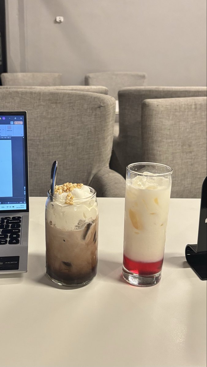 dewdew_____'s tweet photo. @FOOD_FESS baru menghindari kopi https://t.co/52Vv54zFFc