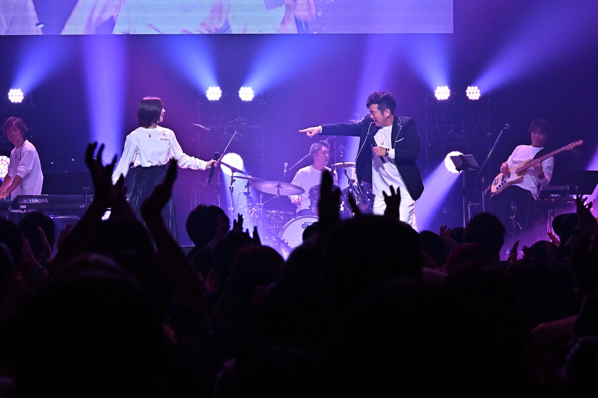 SSessions_tbsch's tweet image. 新アイテムのウェブ販売がスタート📢
白のロンTも追加✨

「#SpicySessions -THE LIVE-」の会場で販売した番組サポーターグッズの新アイテムが、ウェブでもお買い求めいただけるようになりました🛒アンコールでMC＆バンドメンバーが着用した＜ロングTシャツ ホワイト＞も😉

🔗shopping.tbs.co.jp/tbs/shop/goods…