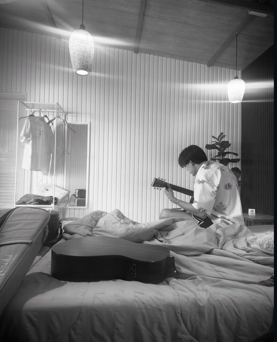 Joss's POV

🎸

#JossGawin