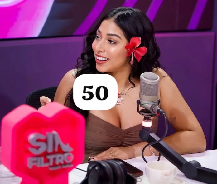 Karola cuando le digan que diga 100