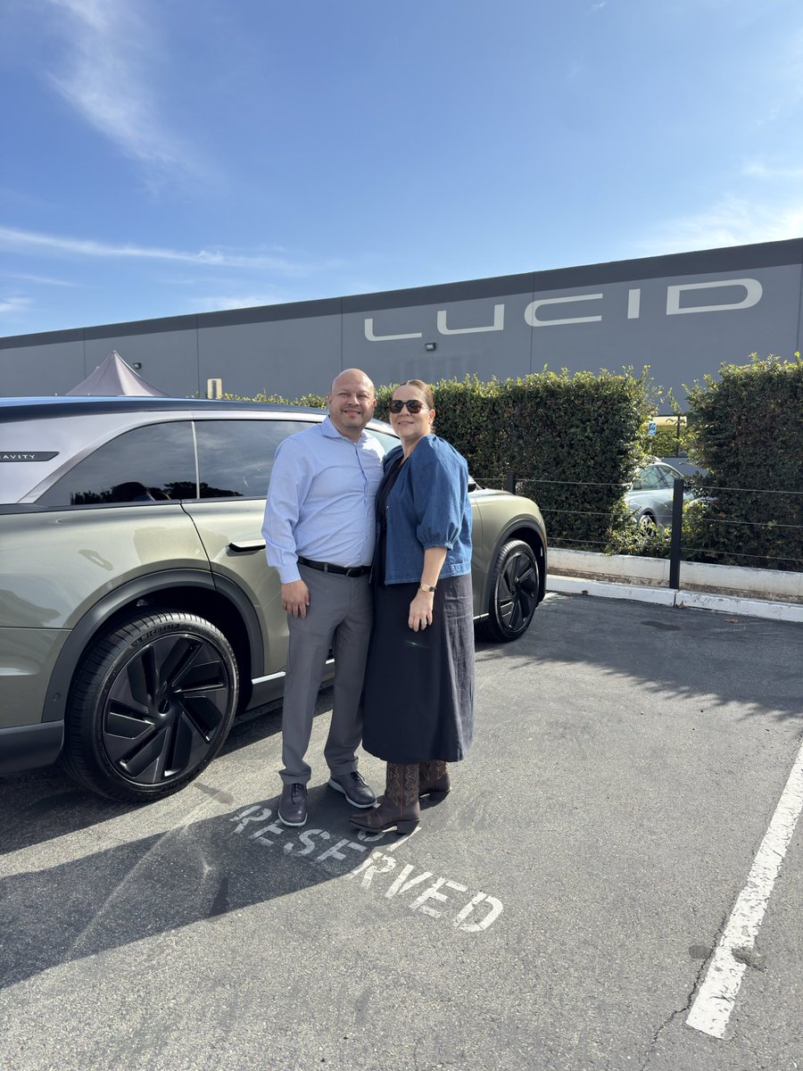 relaxing travel videos tweet media