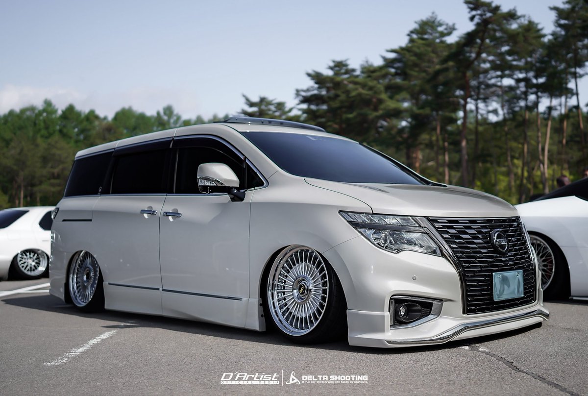 hiroki0811_1's tweet photo. #nissan
#e52
#elgrand
#fore_front
#tdemand
#workwheels
#emitz
#lorinser
#nittotires
#nt555g2
#日産乃会
#wagonist
#stylewagon
#vankulture
#osakaautomesse
#a_messe
#d_artist
#低床モラトリアム https://t.co/oLAHSUpV7L