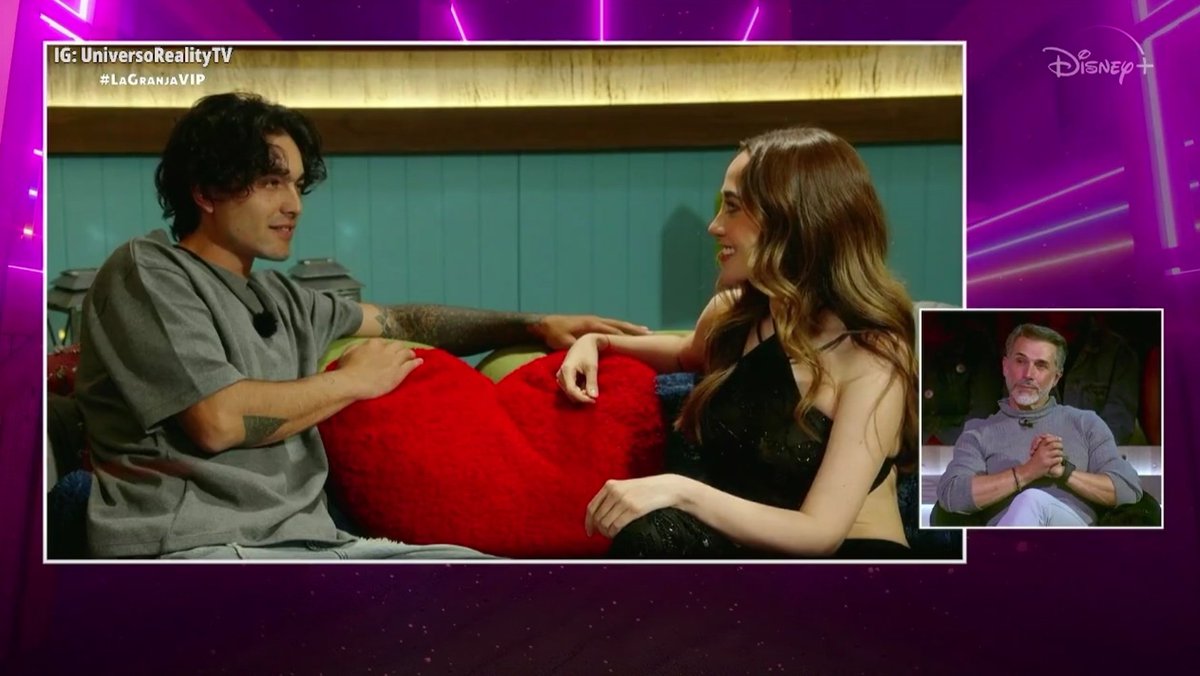 MamiDeValentina's tweet photo. @SoyLuisMagos Y a mí sí me Cae bien, pero la producción toda surpia. #LaGranjaVIP  no sé en qué momento sintió que era buena idea  #aleska #SergioMayerMori  #CarolinaRoss https://t.co/G3Chd12G80
