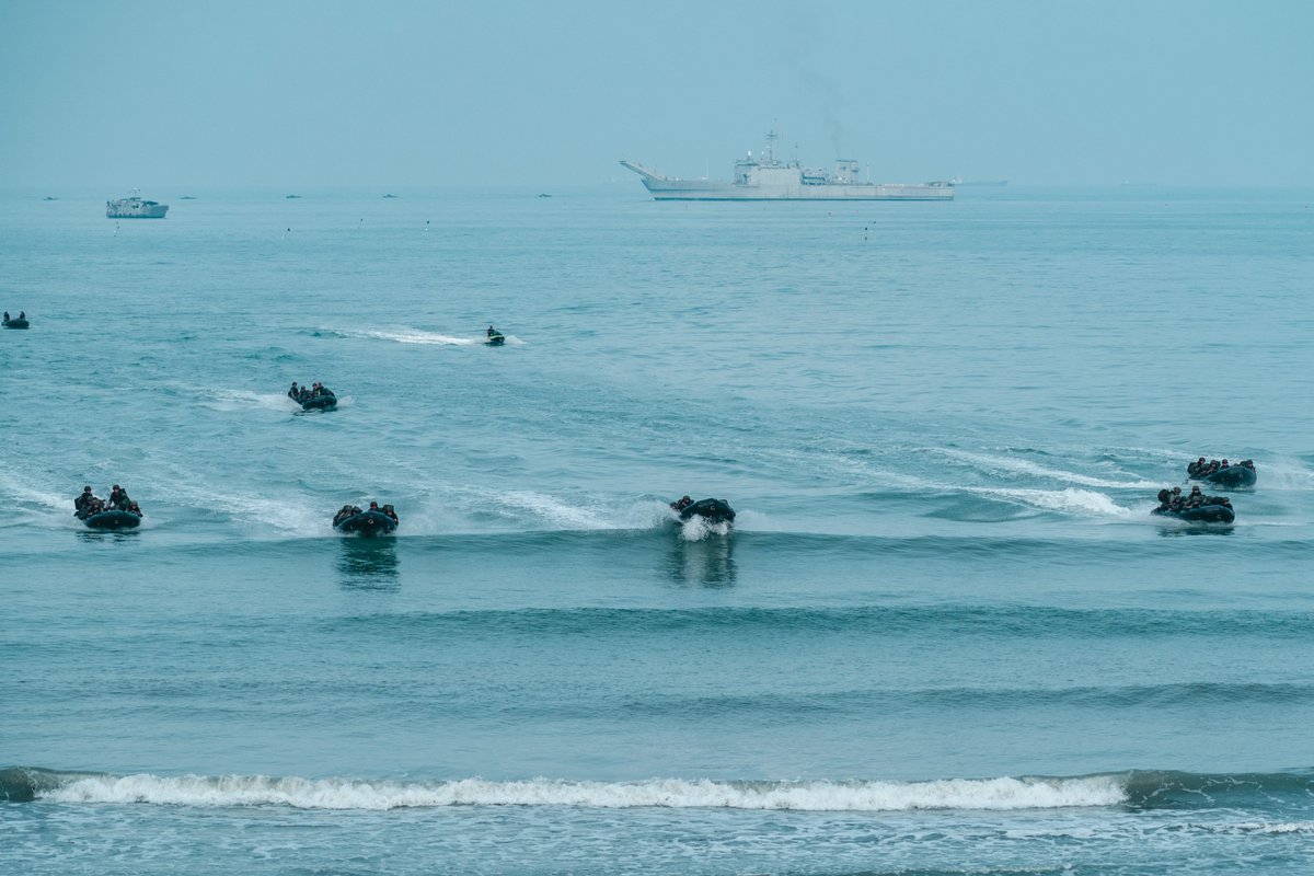 MoNDefense's tweet photo. From the waves to the shore, it’s all our domain. 
#ROCMC #MaritimeMonday https://t.co/VylKN7bjyN