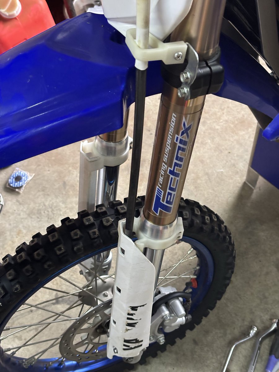 しゅう。様 アドレスv125g ピンク外装 メッキパーツ付き