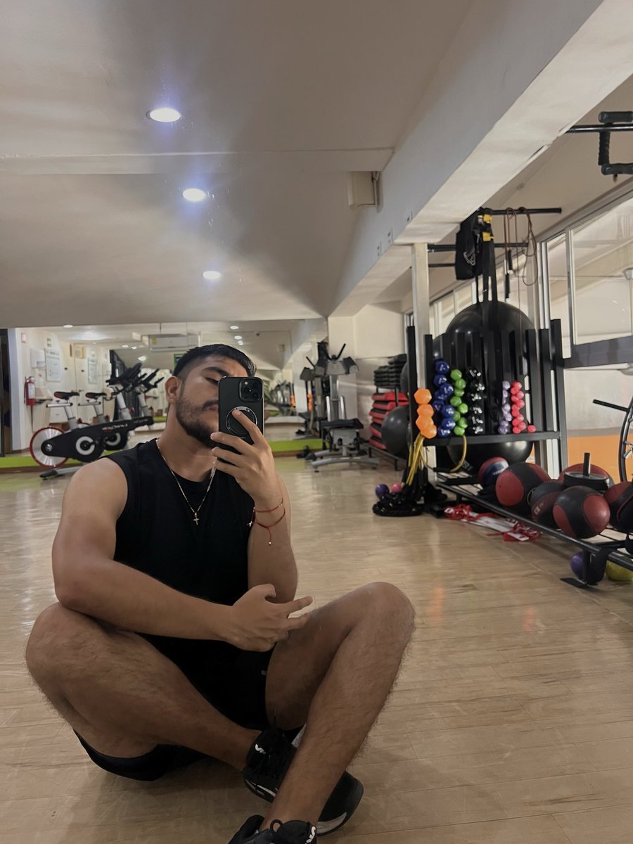 Hector 🧏🏻‍♂️ tweet media