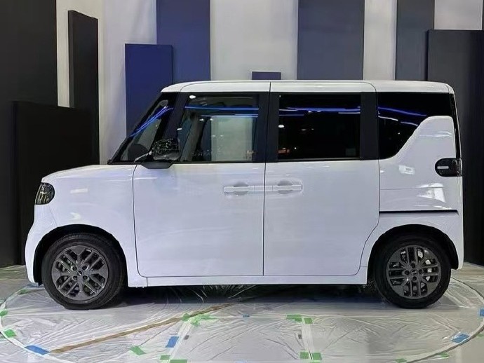 thinkercar's tweet photo. The first photo of #BYD's K-Car for #Japan has surfaced. 
It remains to be seen whether the model will eventually be introduced to the Chinese market. https://t.co/9b3HrZx6os
