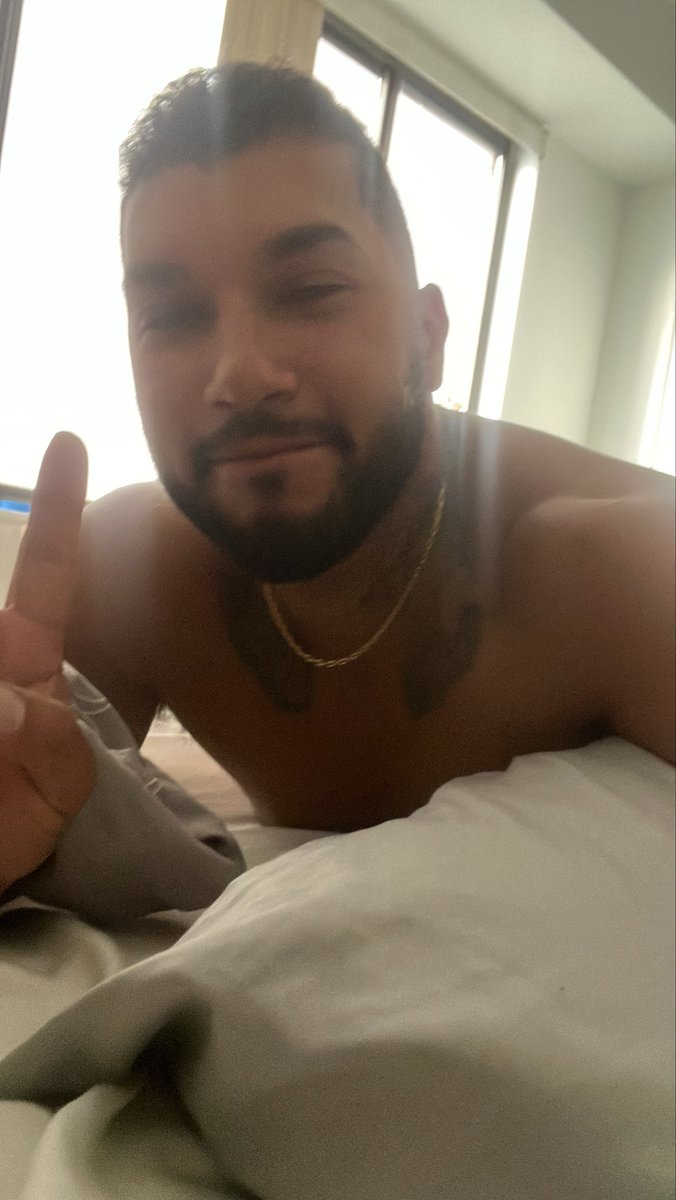 bigcheex's tweet image. Choose yourself instead of focusing on who chooses you.