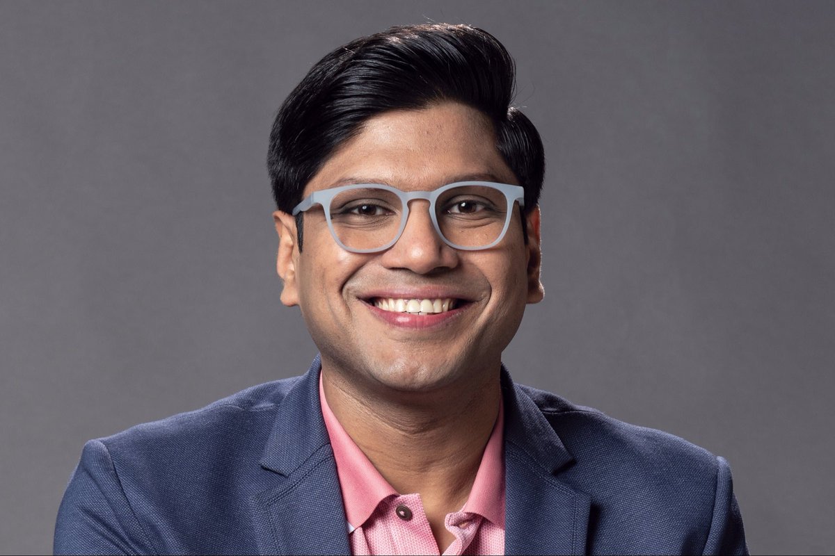 Stocktwits India 🇮🇳 (@stocktwitsindia) on Twitter photo 🚨 Lenskart’s ₹7,278 crore IPO to open on October 31!
FY25 Financials:
• Revenue up 23% to ₹6,653 crore
• Net profit at ₹297 crore vs loss of ₹10 crore (YoY)
GMP is currently hovering around 19%...👀 🚨 Lenskart’s ₹7,278 crore IPO to open on October 31!
FY25 Financials:
• Revenue up 23% to ₹6,653 crore
• Net profit at ₹297 crore vs loss of ₹10 crore (YoY)
GMP is currently hovering around 19%...👀