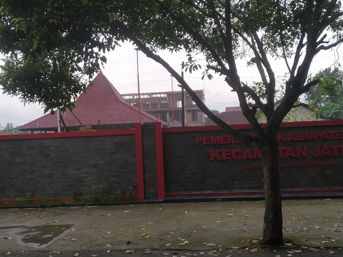 Sitoneizer's tweet image. Update pembangunan gedung baru Kecamatan Jatilawang kabupaten Banyumas, 3 lantai.