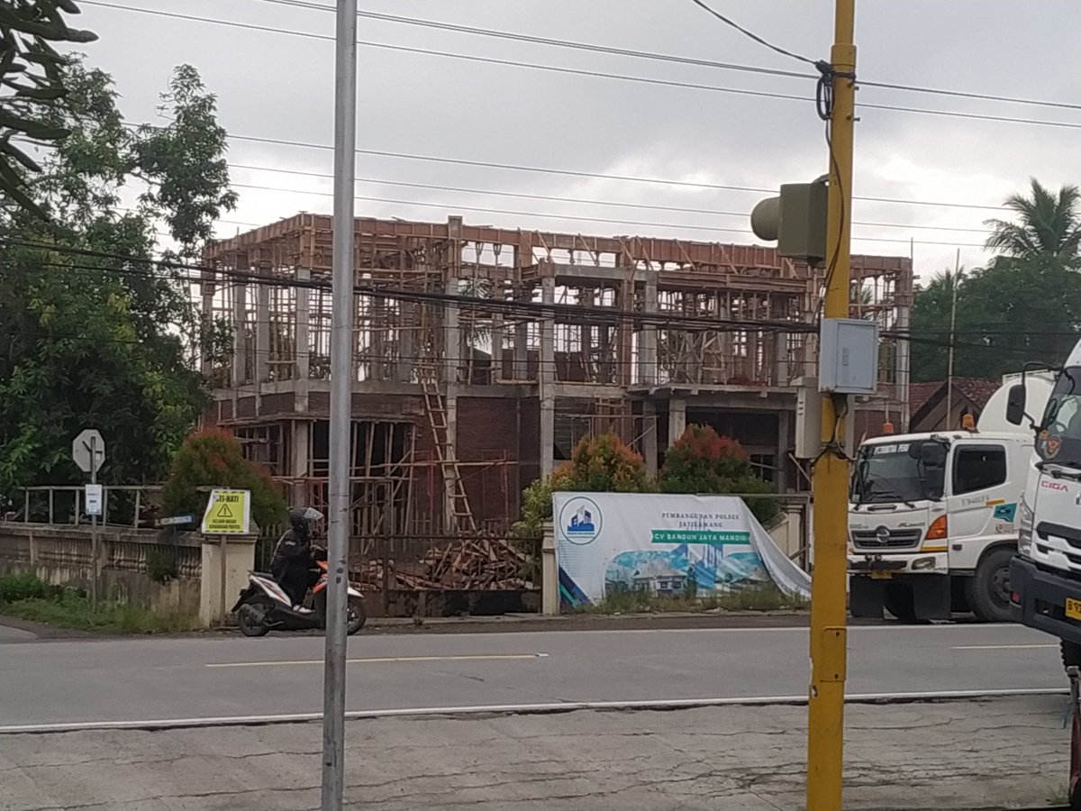 Sitoneizer's tweet image. Update pembangunan gedung baru Polsek Jatilawang kabupaten Banyumas.