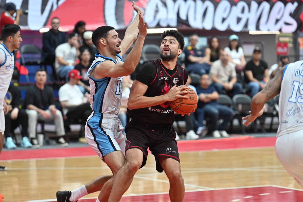 ☄️<a href="/AstrosJalisco/">Astros de Jalisco ☄️</a> empata la serie 2-2 de las Finales de Zona <a href="/calientesports/">Caliente Sports</a> de la temporada 2025 de la <a href="/LNBPoficial/">Liga Caliente.mx LNBP</a> al vencer como visitante 99 - 80 a 👹<a href="/DiablosBasquet/">DiablosRojosBasquetbol</a> 

JAL:
Walter Hodge 27 Pts

CDMX:
Michael Carrera 19 Pts

#MarcandoLaDiferencia #LigaCalienteMXLNBP