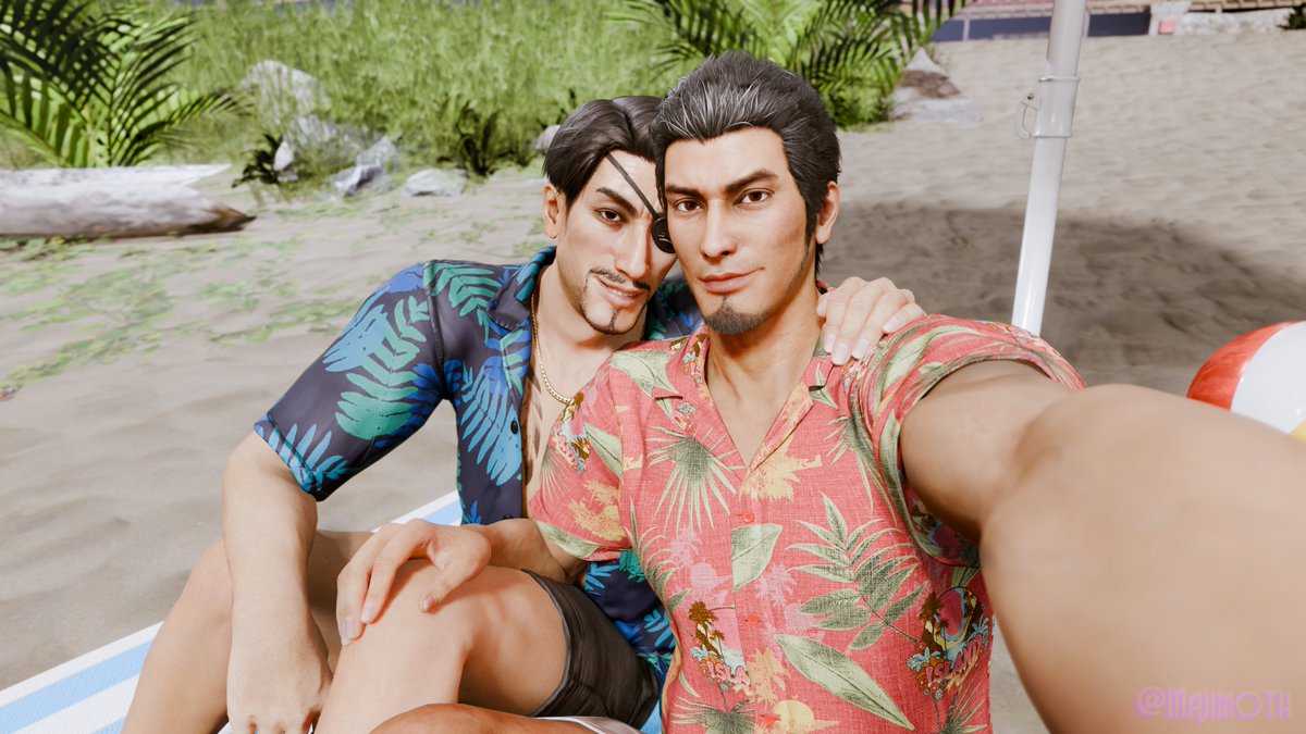 majimoth's tweet photo. Delighted by @sotenborimanlet's four-part commission set 😍

A perfect mix of sweet and heat... just how we like it 💖

#真桐 #kazumaji #ryugagotoku #龍が如く #kazumakiryu #goromajima #goromi #ishin #oldmanyaoi #LikeADragon https://t.co/ZtNxx5dHFQ
