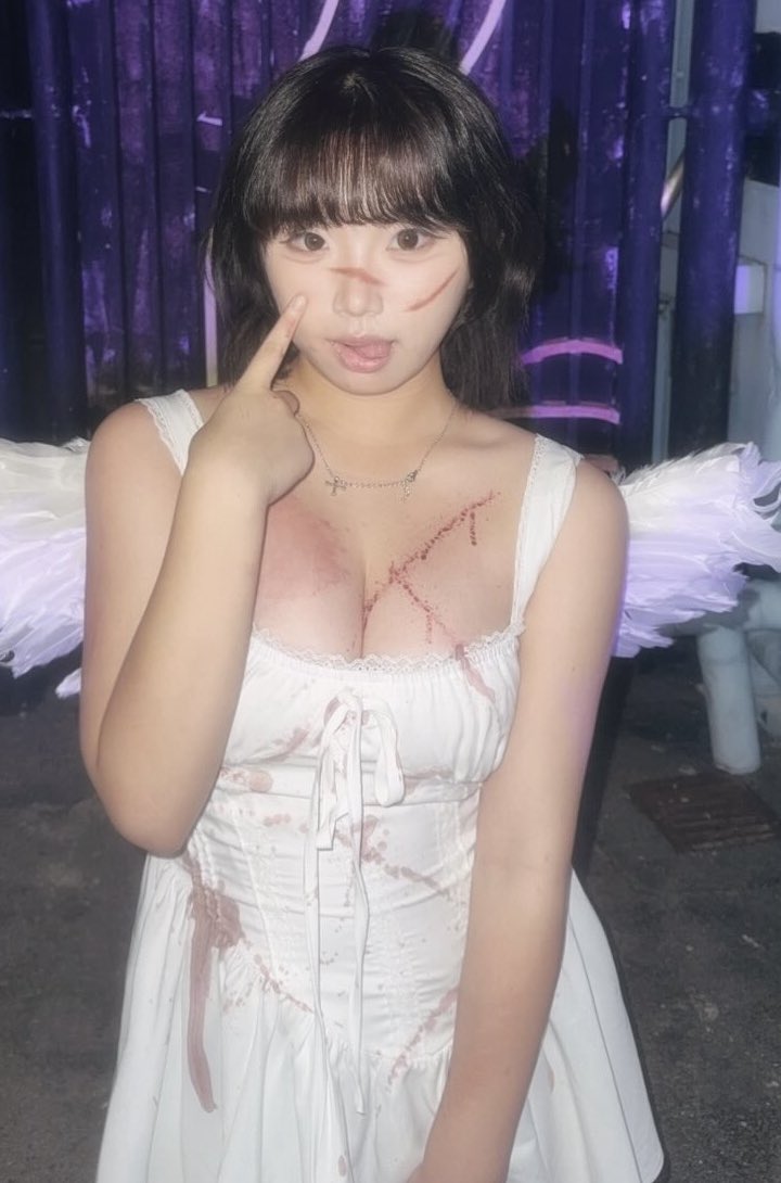 文化祭にこんなんいたら勃起不可避