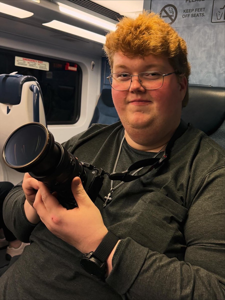 EthanBenard's tweet image. An impromptu trip to NYC today. I love camera gear so much, a day I’ll never forget 😁🙏

I wish I would’ve taken more photos AT B&amp;amp;H 😅

#weightlossjourney #travel #cameragear #sonyalpha