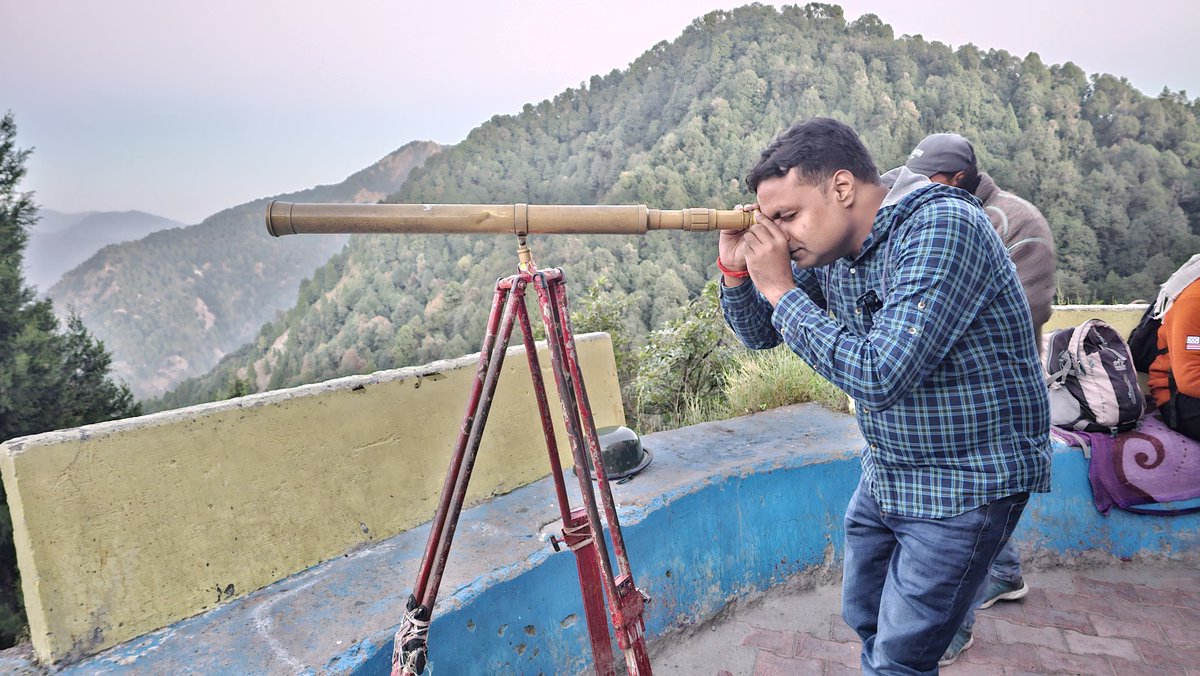 Shashank Patel (@rccshashank1) on Twitter photo साथियों अभी हम नैनीताल, भीमताल और बाबा नीम करौली धाम की यात्रा पर हैं, यह फोटो हिमालय दर्शन स्थल पर क्लिक की है।
नैनीताल में ऐसी गलन वाली सर्दी पड़ रही है जैसी हमारे मैदान में 25 दिसंबर से खिचड़ी तक पड़ती है।
घर वापस आकर आप सभी से पहले की तरह जुड़ता हूं, हम साथ में सफर तय करते साथियों अभी हम नैनीताल, भीमताल और बाबा नीम करौली धाम की यात्रा पर हैं, यह फोटो हिमालय दर्शन स्थल पर क्लिक की है।
नैनीताल में ऐसी गलन वाली सर्दी पड़ रही है जैसी हमारे मैदान में 25 दिसंबर से खिचड़ी तक पड़ती है।
घर वापस आकर आप सभी से पहले की तरह जुड़ता हूं, हम साथ में सफर तय करते