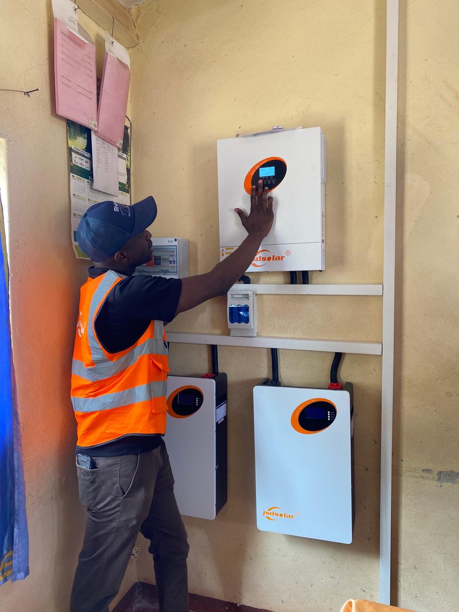 ShinkoSolar's tweet photo. We do not intend at all to tell you a story about #JSDSOLAR. We intend to let #JSDSOLAR tell its tales to you.

One more story told in Bulawayo, and there are many of these tales in Zimbabwe & across the World.
Over a 150 countries & over hundreds of thousands of people witnessing this evolution in their homes, farms, factories & businesses.
A tale of happiness!!
Get in touch with us +263777522895