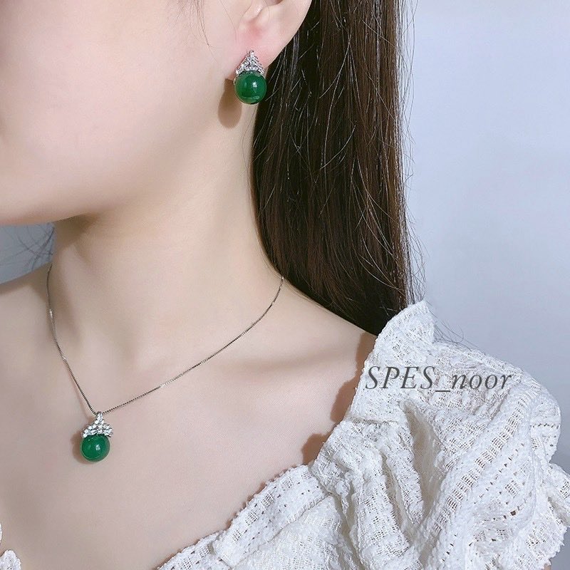 SPES_noor's tweet image. プチプラ高見栄アクセサリー💎

2025年秋冬新作　クリソプレーズ ビアス＆ネックレス（別売り）

ネットショップにて送料無料で販売中٩(๑❛ᴗ❛๑)۶↓
spesnoor.base.shop/items/123268790

お気に入りを探してね♡

#spes #あなたのお気に入り #ジョイフル👌