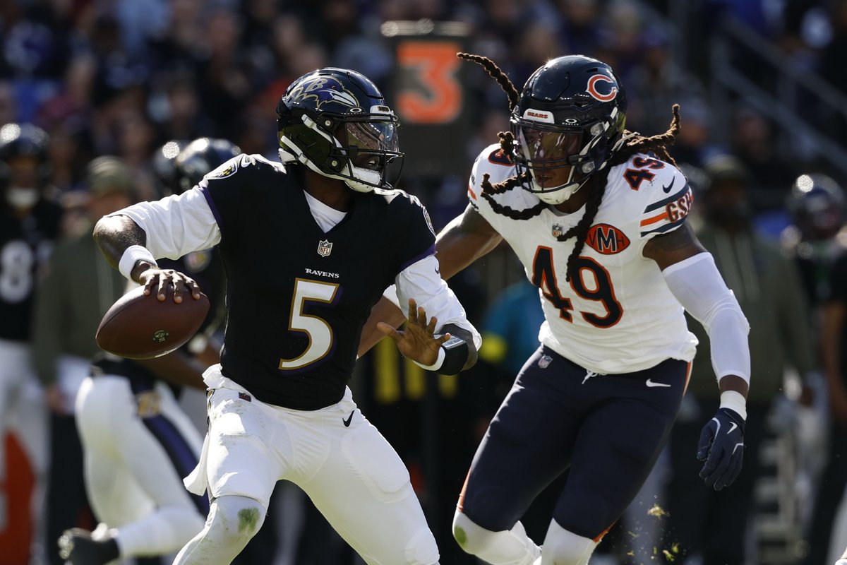 The #Bears 4 game winning streak comes to an end, 30-16 to the Ravens in Baltimore.

Coming up from 12-5, <a href="/GabeRamirez/">Gabe Ramirez</a> is live until <a href="/mullyhaugh/">Mully And Haugh</a> taking your calls on the loss. 312-644-6767 is where you can chime in📞

📻AM 670, FM 104.3 HD-2
📱@audacyapp