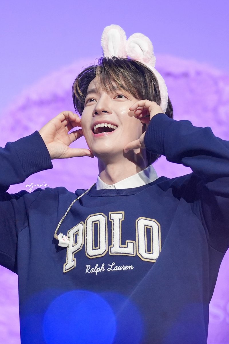 예쁜 눈을 가지고 있는 예쁜 애기🥹

251026 Day of Happiness
#동해 #DONGHAE 
<a href="/donghae861015/">Super Junior 이동해</a>