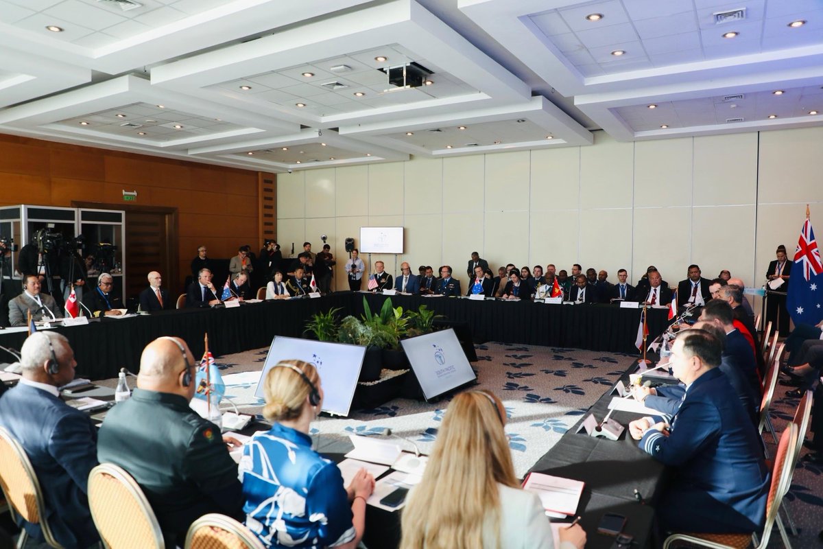 AIRMSHL Robert Chipman tweet media