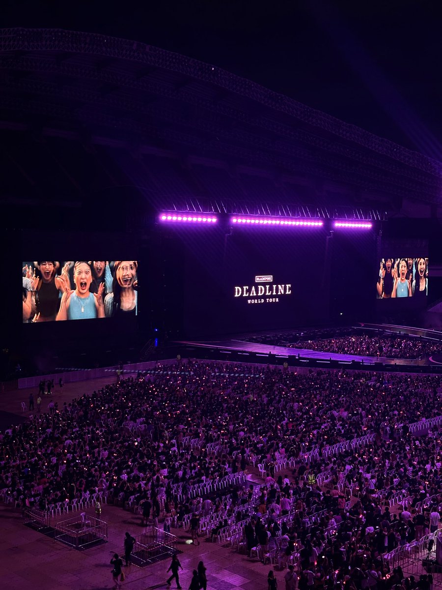 luvbangbang's tweet photo. 🖤💖 https://t.co/asVBJRiMjN