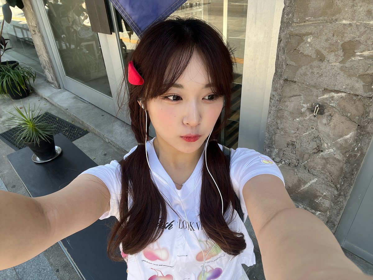 0404bbl's tweet photo. 🐹📸 - 250930 https://t.co/CDQsldgj54