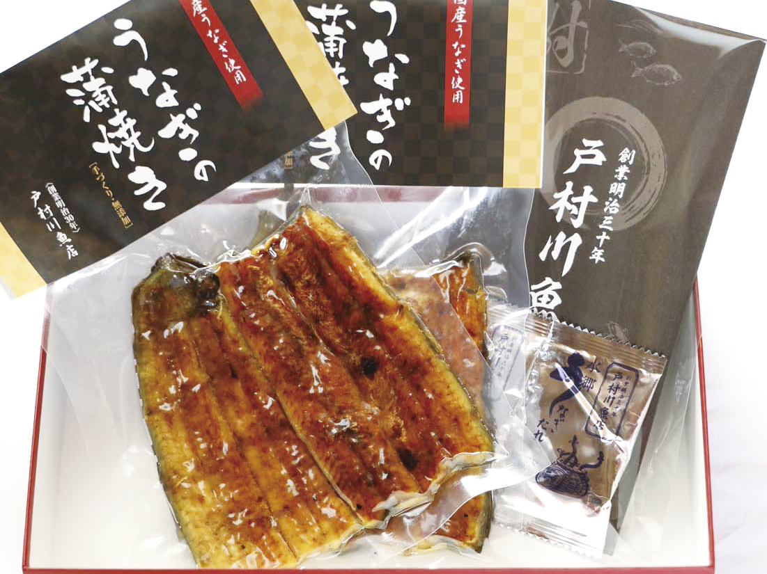 tanomedia's tweet image. 【楽City!企画『冬のおくり物2025』】 
 『戸村川魚店 』
国産のふっくらと厚く脂がのったうなぎは、その時期に一番良い産地から厳選して仕入れる最高級品。百三十年続く川魚専門の魚屋が、絶対の自信をもって提供するかば焼き・白焼きを、どうぞご堪能ください。
【tanocity.com/feature.php?id…】