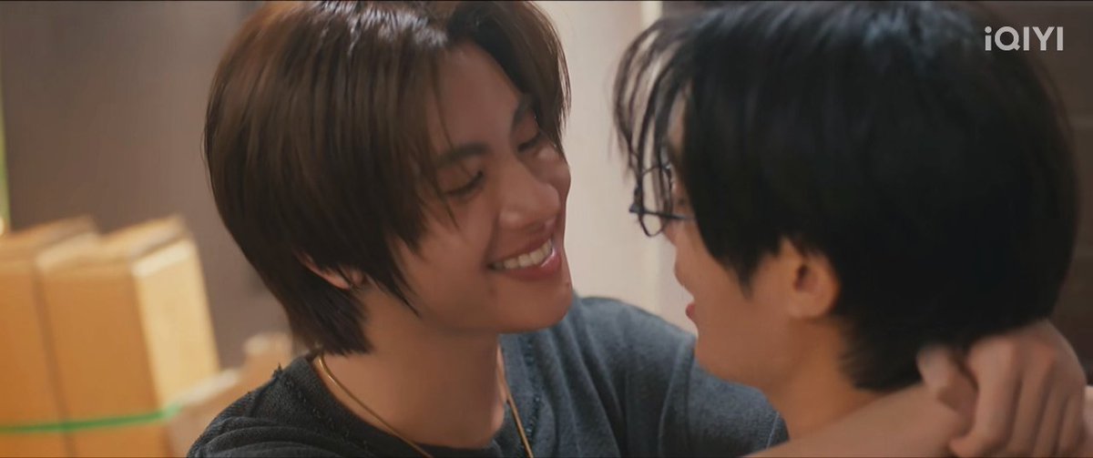 เจตนาตอนอยู่กับชาญวิทย์คือสวยอิ๊บอ๋าย
ความตาหวาน ตาเป็นประกาย ความยิ้มเล็กยิ้มน้อย ตัวกระจ้อยร่อยไหล่แคบเอวบาง ลดความกร่างความห้าวเป้งลง ชอบมองเจ้าแว่นสุดหล่อของชีด้วยฟิลเตอร์เอ็นดูเลเวลแม็กซ์ เมะหมาบ๊อกแบ๊กขี้อ้อนแถมซื่อบื้อ ถูกใจชีนักแหล่ะ 'ที่รักหนูเองพ่อ' เออ