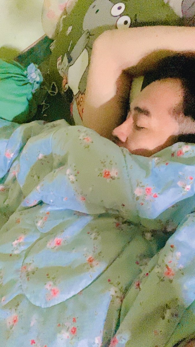 เหมือนอาการจะดีขึ้น แต่ก็ยังเหมือนเดิม สงสัยต้องไปฉีดยาสักเข็มสะแล้วมั้ง #คนป่วย #บางปูสมุทรปราการ