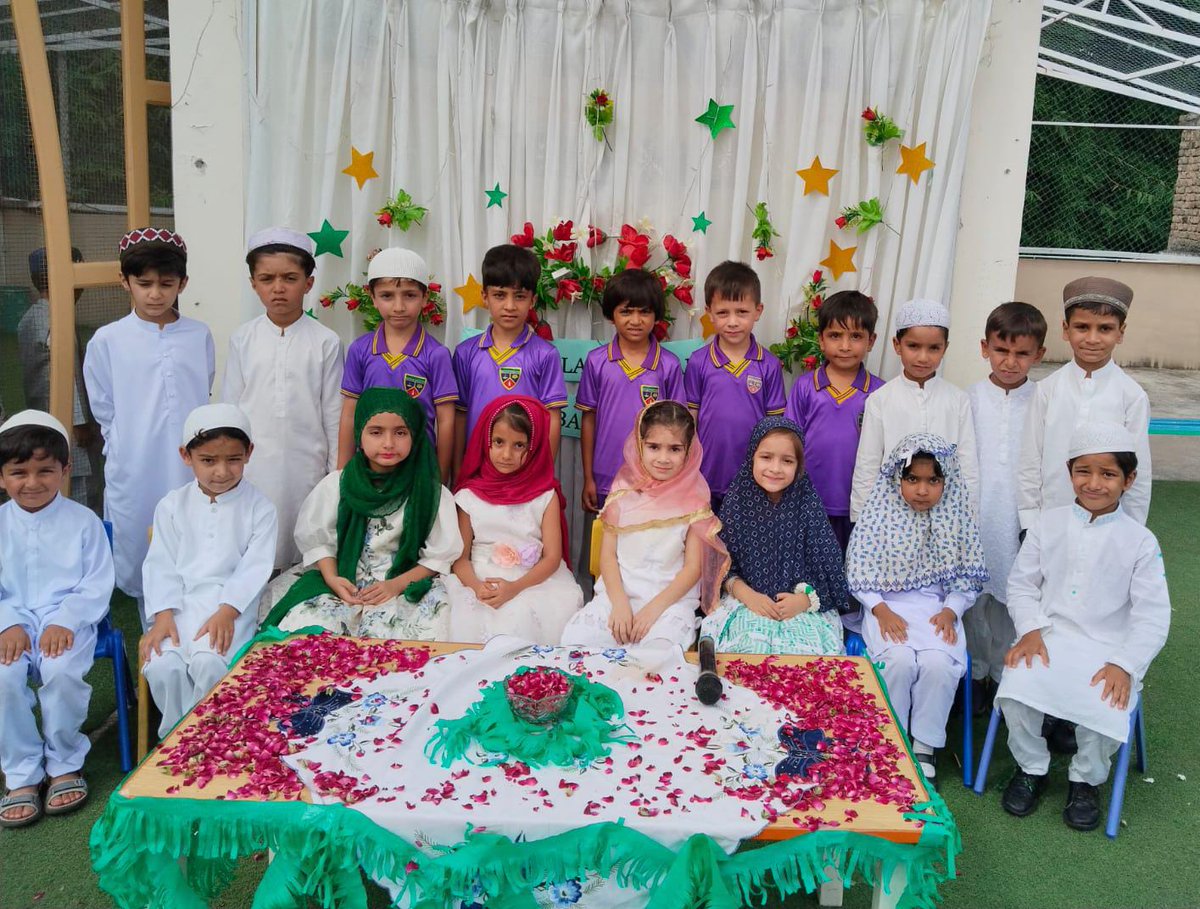 Modernage7's tweet photo. Our little Montessori stars from the Green Hill branch celebrated Milad with joy and enthusiasm! They recited naats, shared stories of the Prophet's life, and learned about the values of compassion and empathy.
#MiladUnNabi #MontessoriLove #GreenHill #Modernage #Pakistan https://t.co/3649UvgN4s