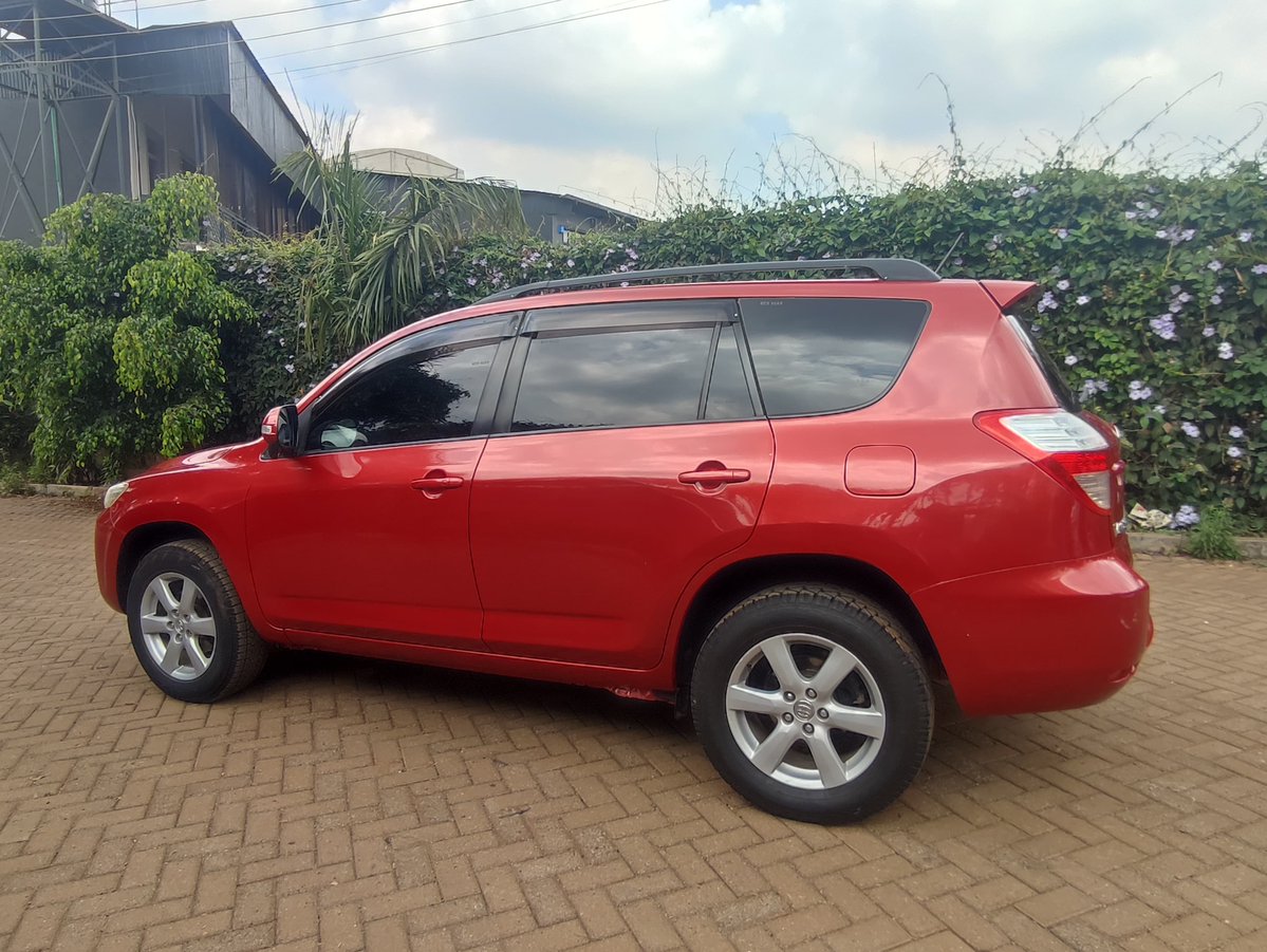 swiftmikes's tweet image. Toyota Vanguard 2008 For Sale.
2400cc 2AZ-FE | 170Hp
AWD | Automatic Transmission
Mileage 151,000km 
7 Seats
Push to Start
Cruise Control
Hill Start Assist.
💰 1.38M
📞 0792 806474.
