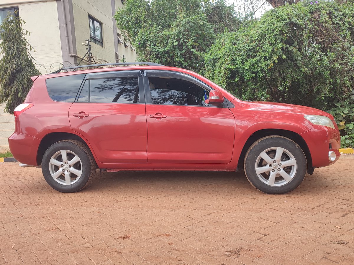 swiftmikes's tweet image. Toyota Vanguard 2008 For Sale.
2400cc 2AZ-FE | 170Hp
AWD | Automatic Transmission
Mileage 151,000km 
7 Seats
Push to Start
Cruise Control
Hill Start Assist.
💰 1.38M
📞 0792 806474.