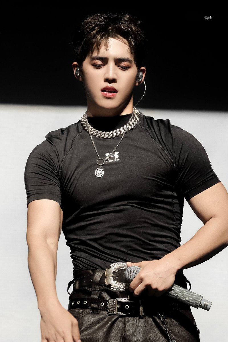 OptUScoups's tweet image. 251026
#에스쿱스 #SCOUPS
#승철 #최승철 
#세븐틴  #SEVENTEEN  
@pledis_17