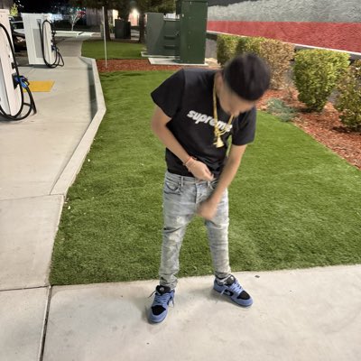 unknown556zz's tweet photo. #NewProfilePic https://t.co/EJLC7LWJLE