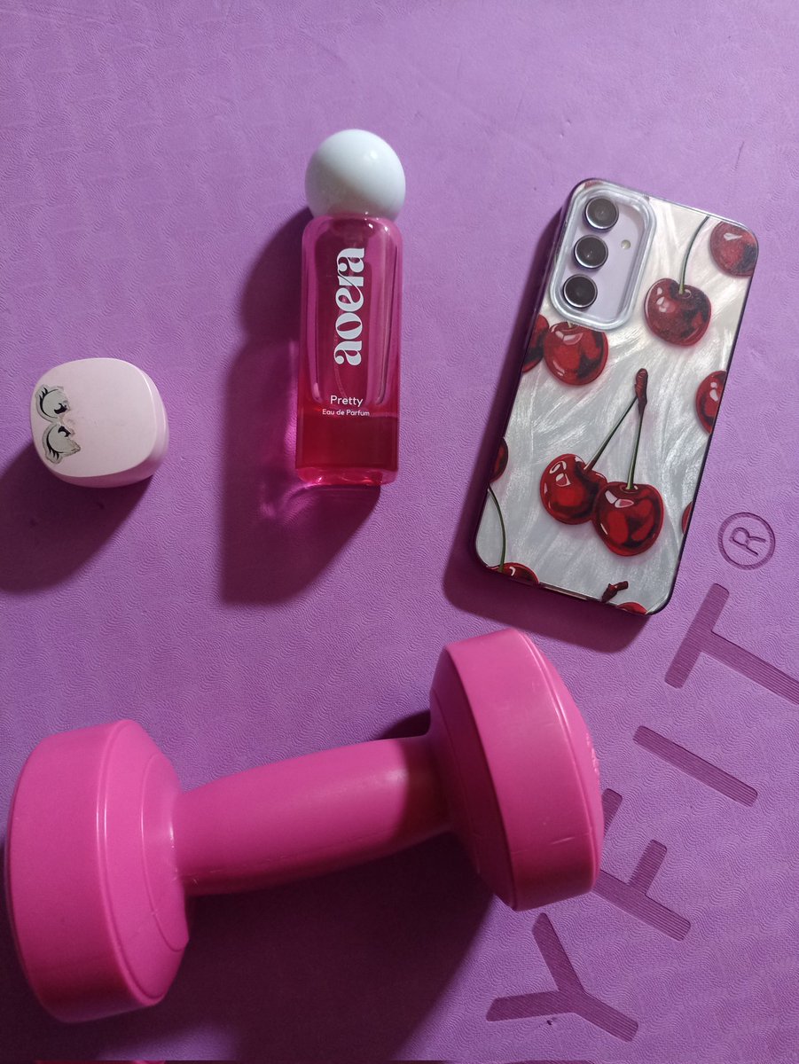 callaley's tweet image. pinkeu pinkeu