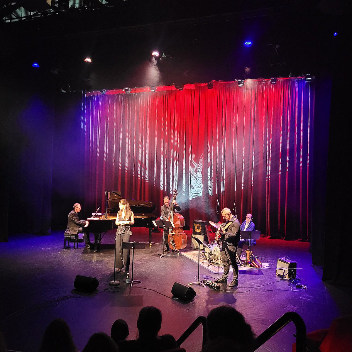 HettyKate's tweet photo. We had a lovely time at @_The_Joan on Friday playing for the Sydney International Women's Jazz Festival. A couple of happy snaps! @JazzIn4Seasons #jazzinfourseasons #newmusic https://t.co/S2PpoYmLGv