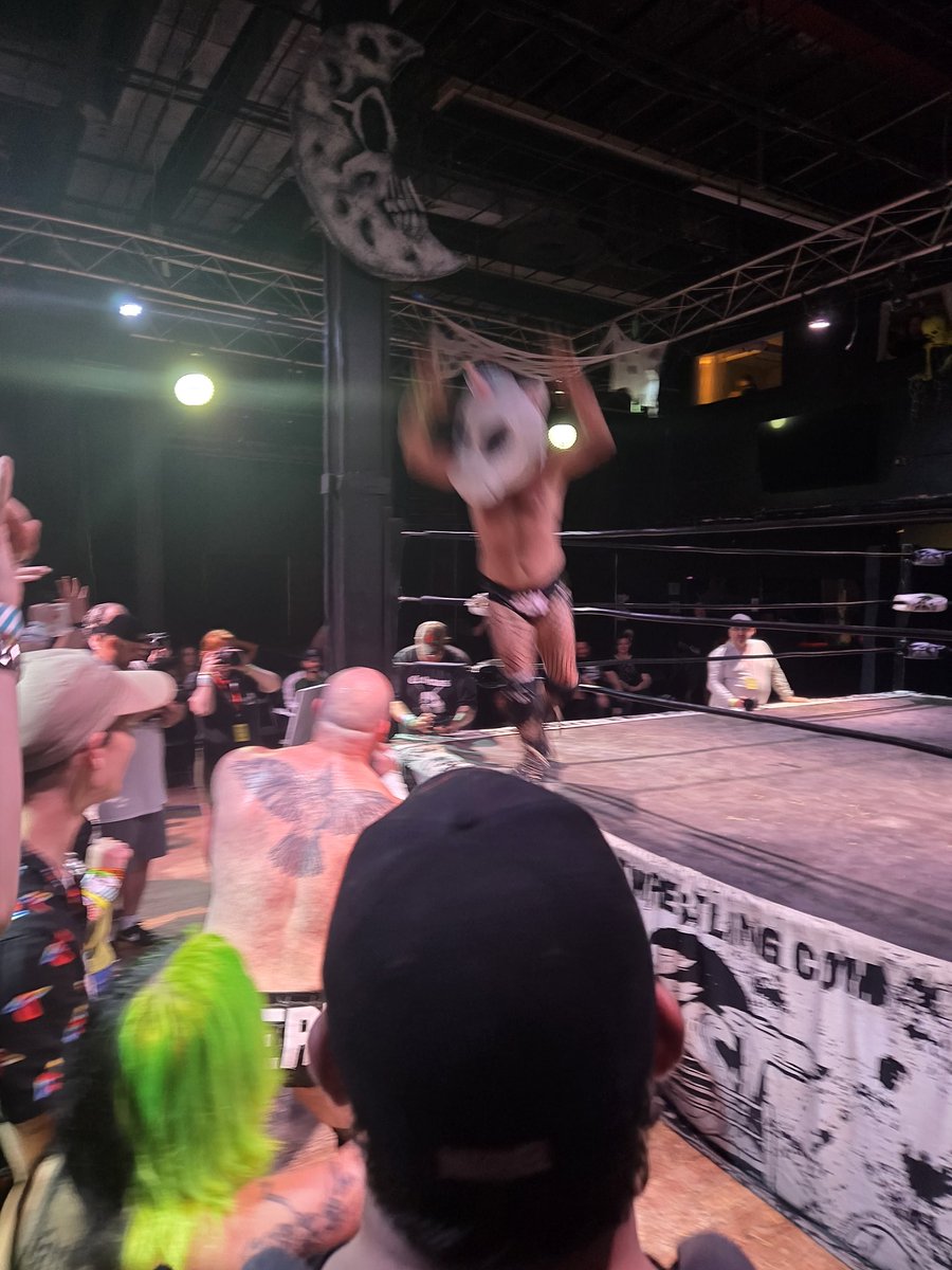 DerekEnglish's tweet photo. @FestWrestling without context @EFFYlives #fest23 #festforever https://t.co/MAe0dURw0Y