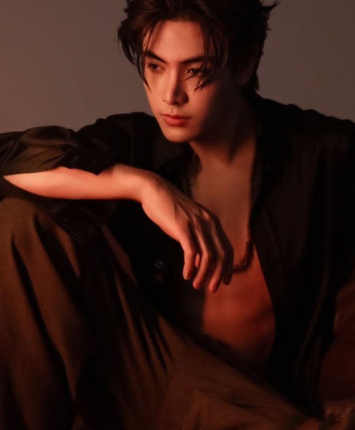 WinterSeo2's tweet photo. 🌻102825🌻Joong Archen Instagram Update
"I love holloween 🎃👻"
Make up& hair : @tumnapat
Photography: @arfhayuffy_
Outfit: @thee.te
Model: @princessmaizzy_
Art Director: ME
@chen_rcj
#Joong #Archen #Aydin
#joongarchenaydin
#JoongArchen #จุงอาเชน https://t.co/4zpbTtH72m