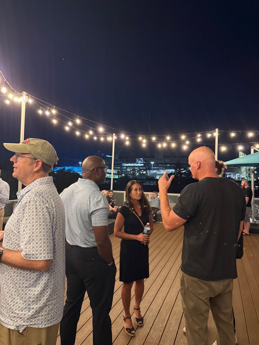 SourceFuse's tweet image. Loved connecting with the innovation community at the #Fintech in #Jax event. Great conversations about the future of finance & the incredible growth happening in the city! Thank you to everyone who stopped by and engaged with the #SourceFuse team!
#JaxTech #Innovation #TechEvent