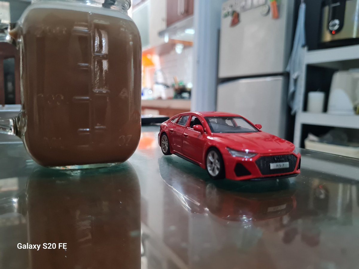 erwinomics's tweet photo. Ngopi siang. 
#mobilkecil
#audi https://t.co/GUwdRqI4SM