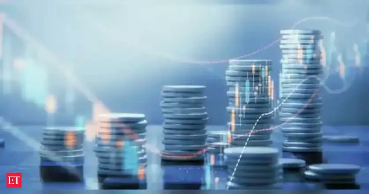 india_uplift's tweet image. 🤔 India&apos;s $17B foreign outflows shock.  Is it time for change.  60% of foreign investors have left Indian markets this year due to stringent regulations.  Will new reforms boost investor confidence &amp;amp; growth.  📈💪 #IndiaReforms #EconomicGrowth👉m.economictimes.com/news/economy/p…