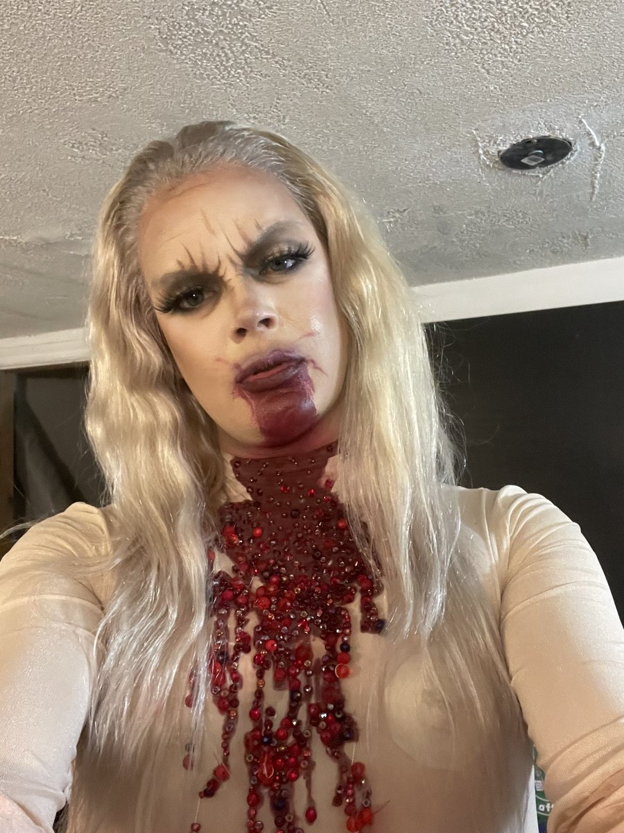 Sapphyre Poison (@sapphyrepoison) on Twitter photo 