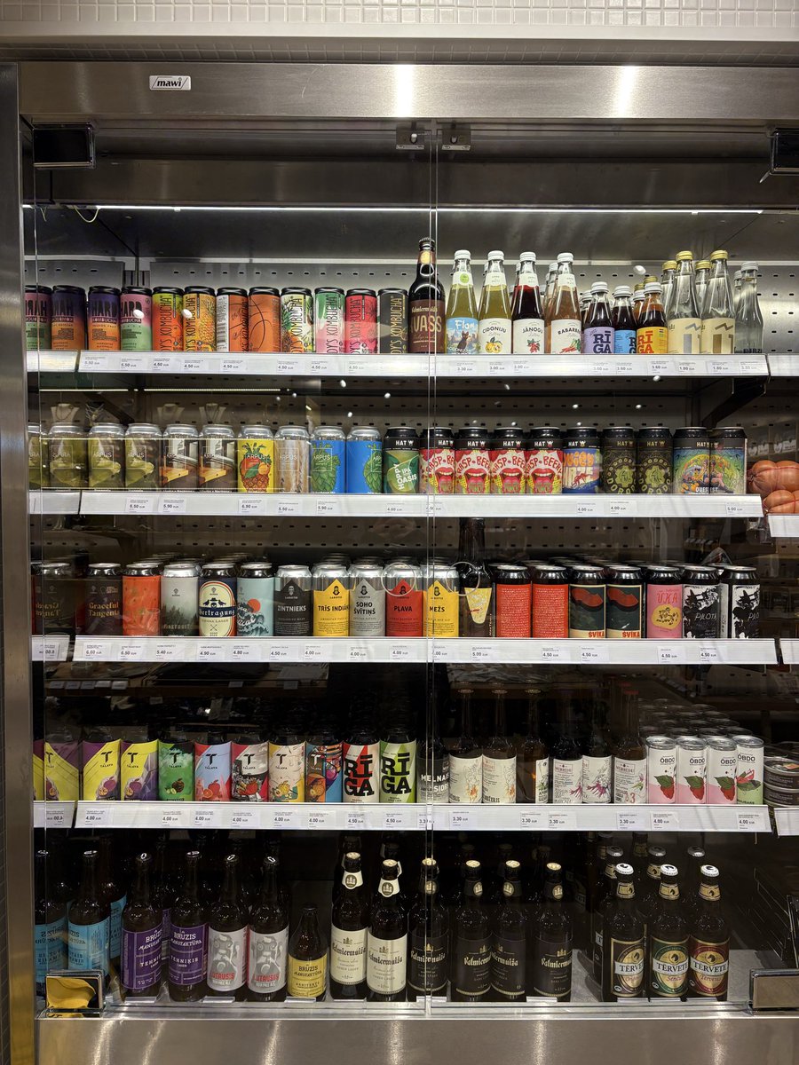 RIX ✈︎ MUC
Interesting to see lots of beers from local breweries at the airport 🍻
FYI: there are too many ~7am flights from RIX and the airport is pretty crowded, I’m glad I came to the airport 2h before the departure