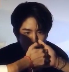 4thluvs's tweet image. Why is he so cute 😭🤏
HEAD 2 HEAD SERIES EP1
#H2HseriesEP1
#seakeen 
#SurfJava