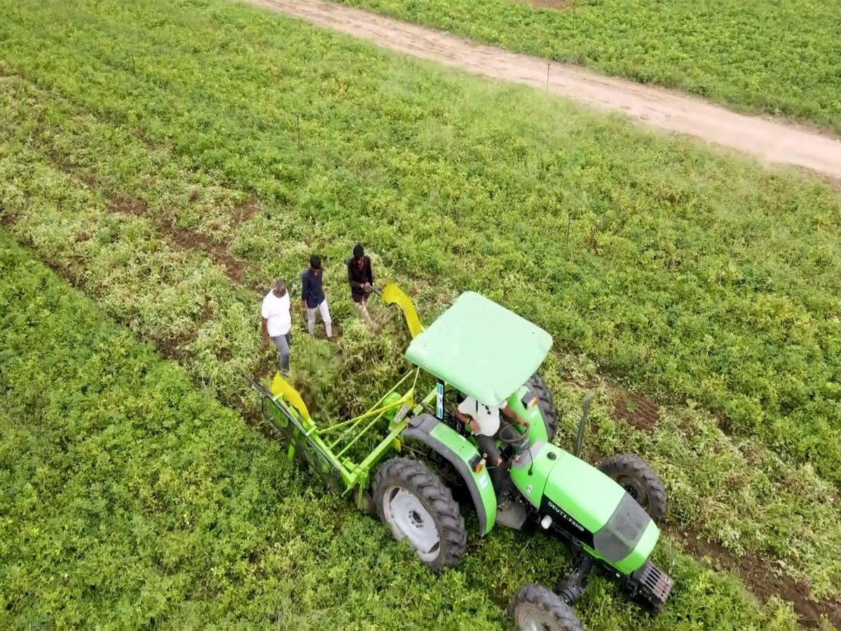 ani_digital's tweet photo. BIRC 2025 to link farmers with the global supply chain in big push towards Viksit Bharat 2047

Read @ANI Story |  https://t.co/3FW1uBIw4m

#BIRC2025 #IREF #RiceConference https://t.co/DmKoXBrPiS
